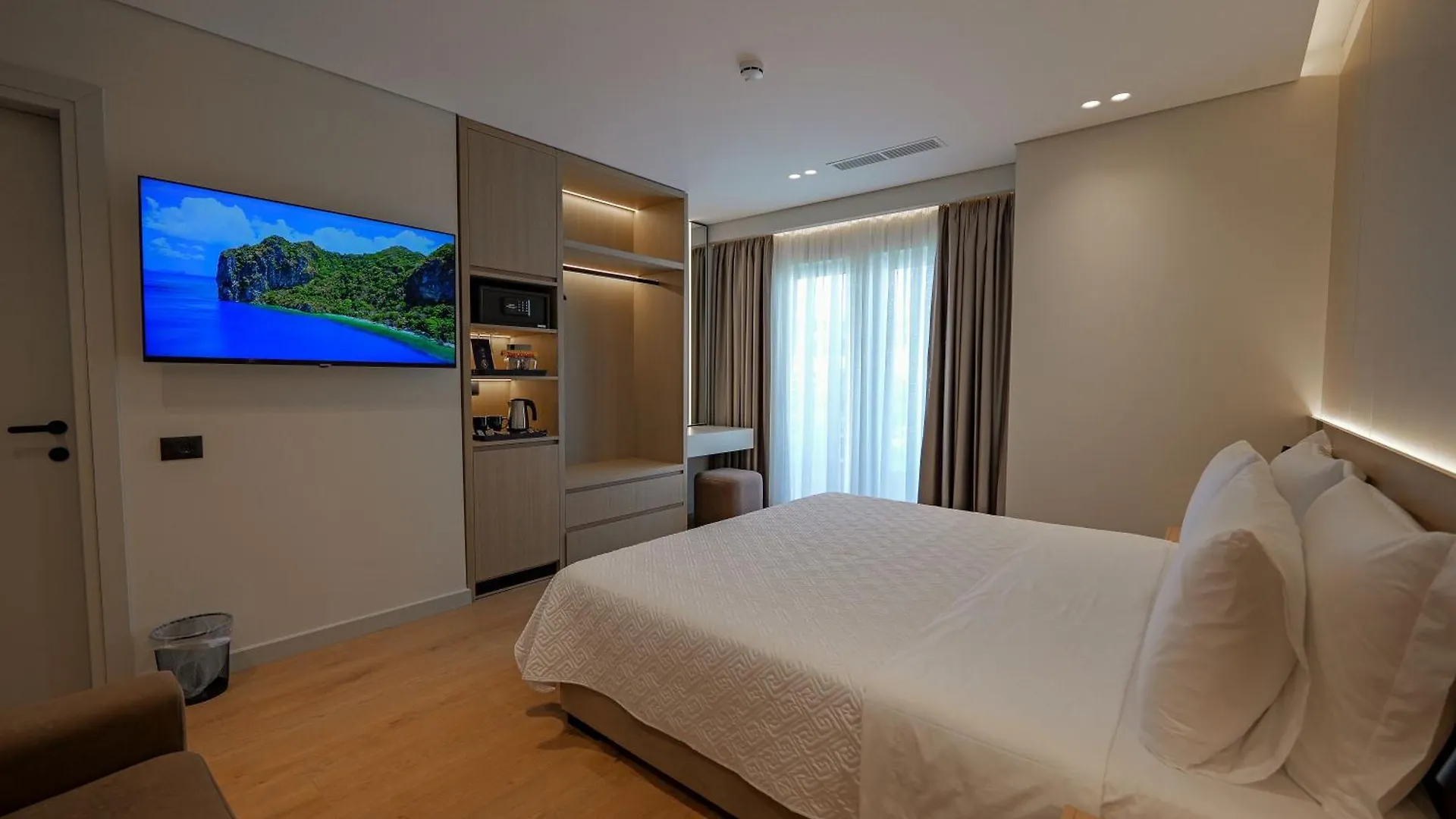 Hotel Teuta Saranda