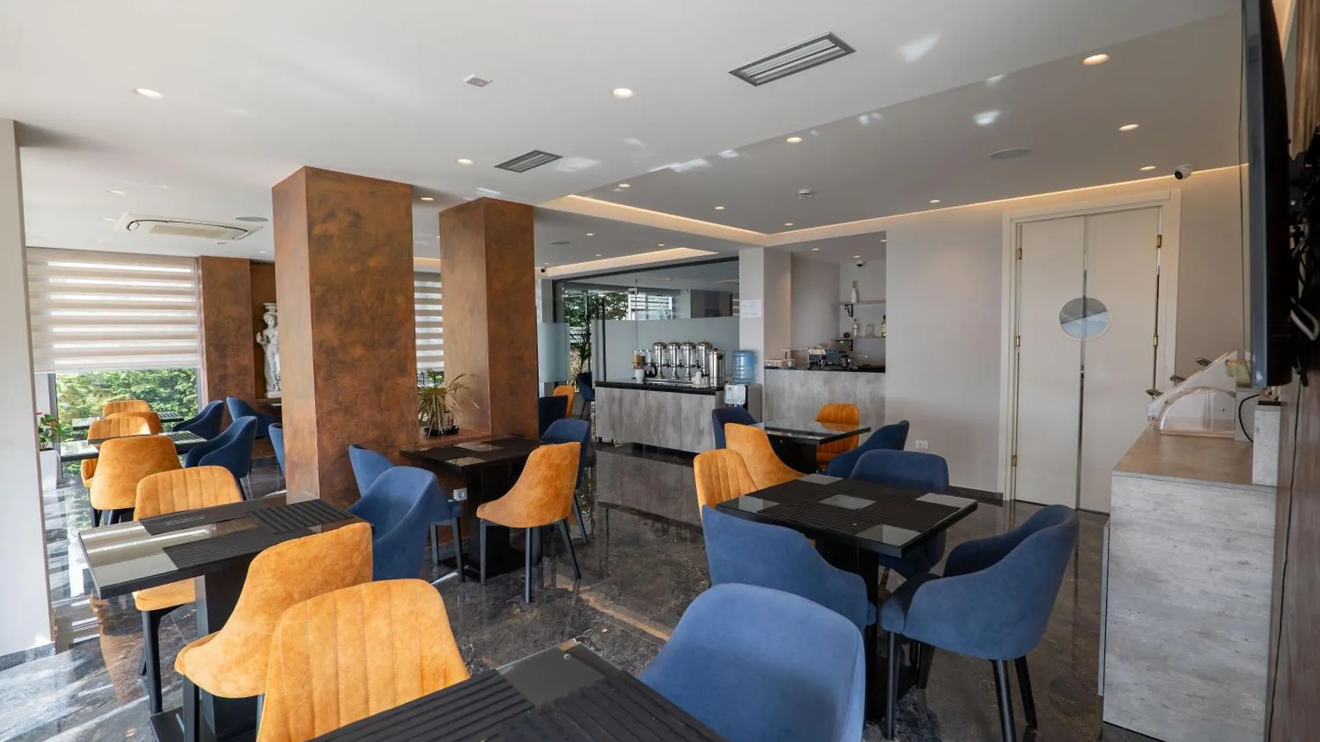 Hotel Teuta Saranda