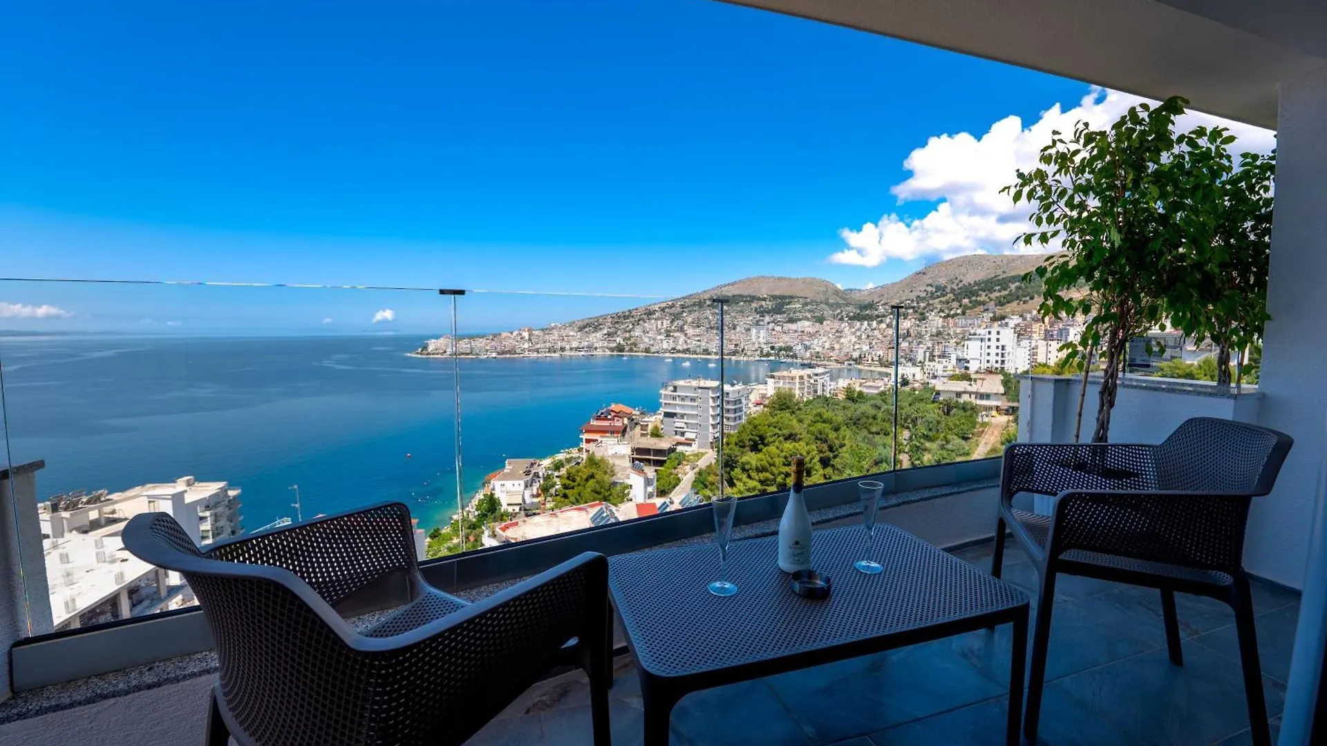 ****  Hotel Teuta Saranda Albanie